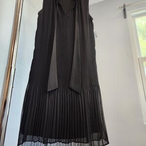 DKNY Black Sleeveless Pleated Midi Dress with Tie Neck